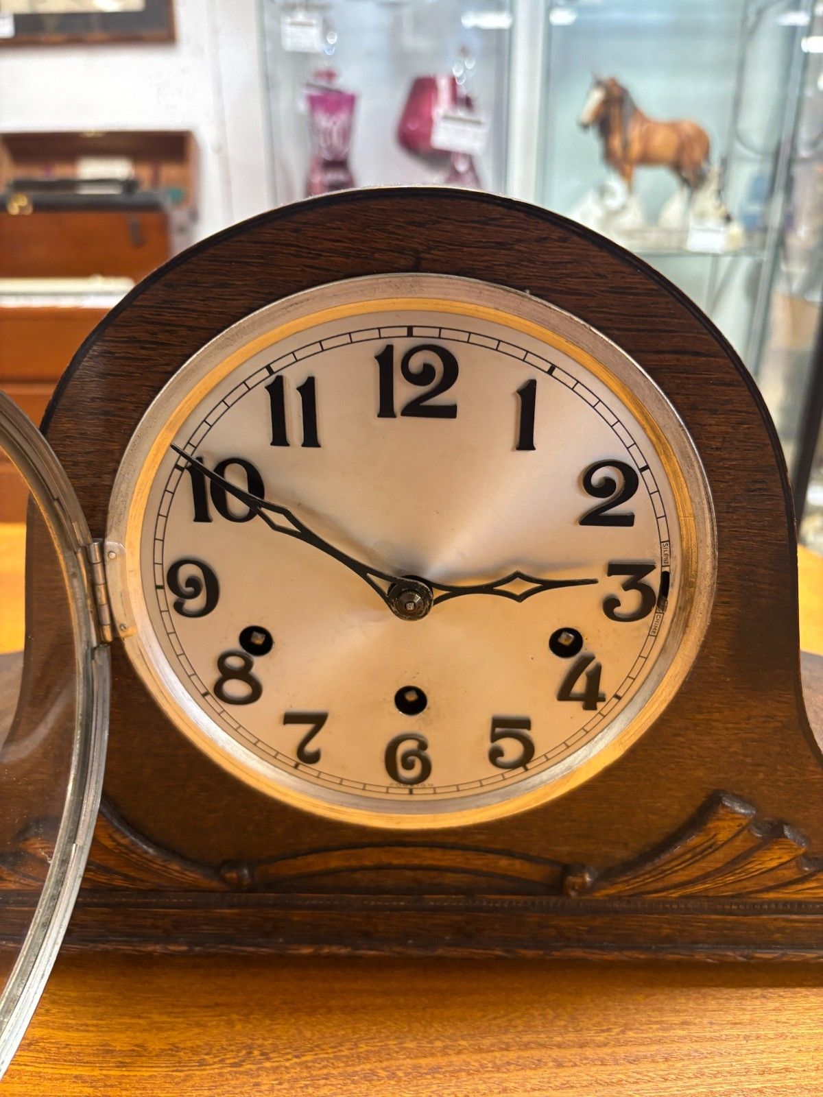 1940's Vintage Westminster Chiming Nelson Hat Shaped Wooden Mantel Clock W/O photo vintage