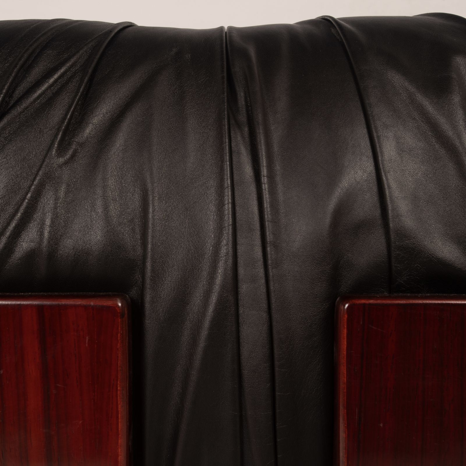 Dragone Pouf In Leather And Padouk By Luciano Frigerio For Frigerio Di Desio. photo 3312.0