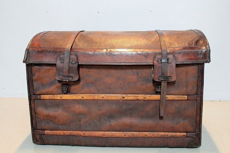 Travel Trunk Epoque 1900 photo furniture