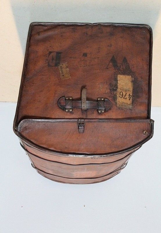 photo for sale Travel Trunk Epoque 1900