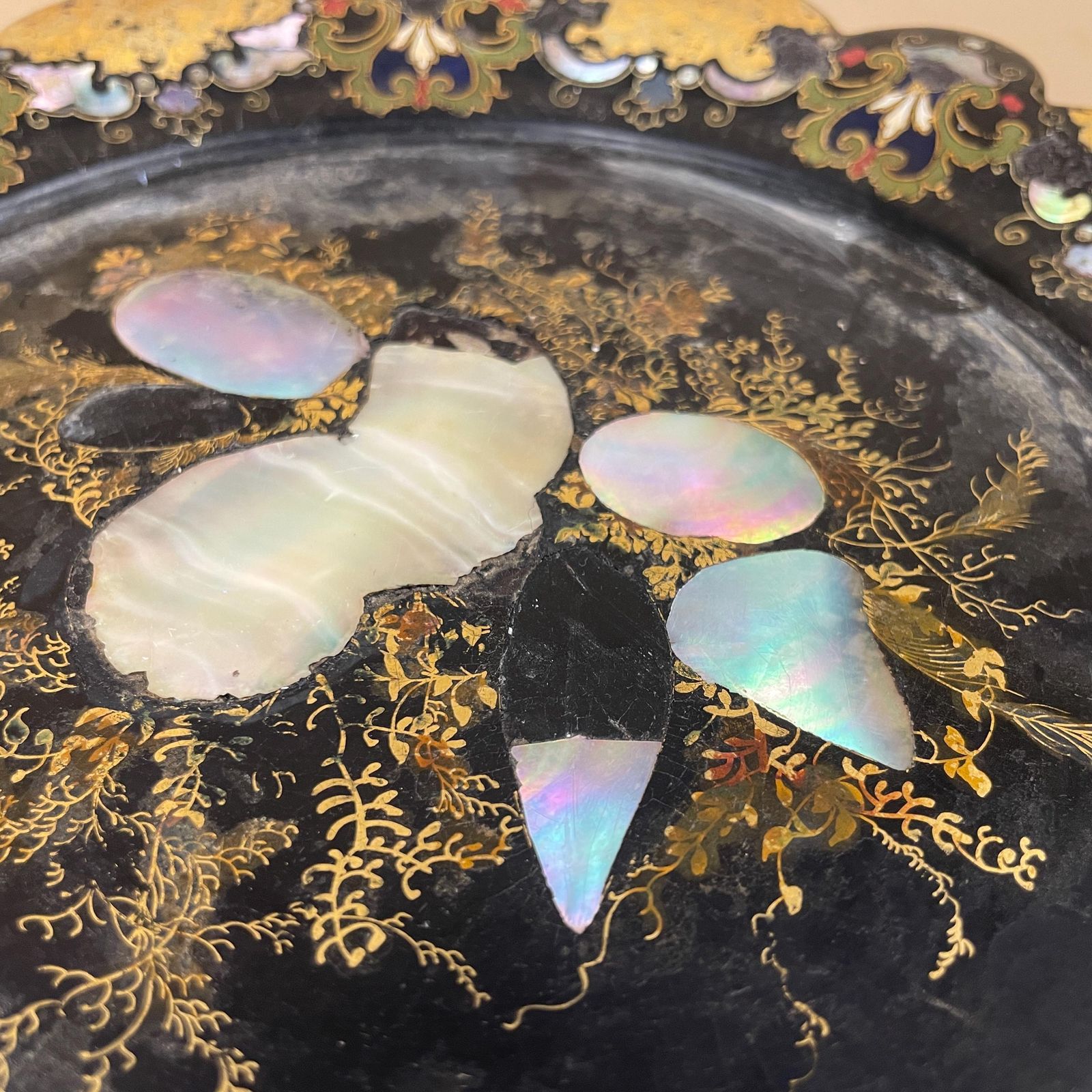photo furniture Victorian Papier Mâché Tray Mother Of Pearl Black Gold Floral Metal Handle Scalloped Edge Display Piece