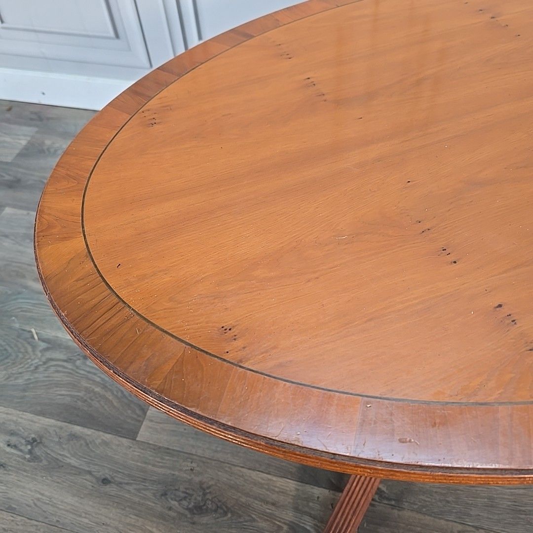 Vintage Oval Coffee Table Inlaid Top Mahogany Veneer Centre Side Antique Style photo 90.0