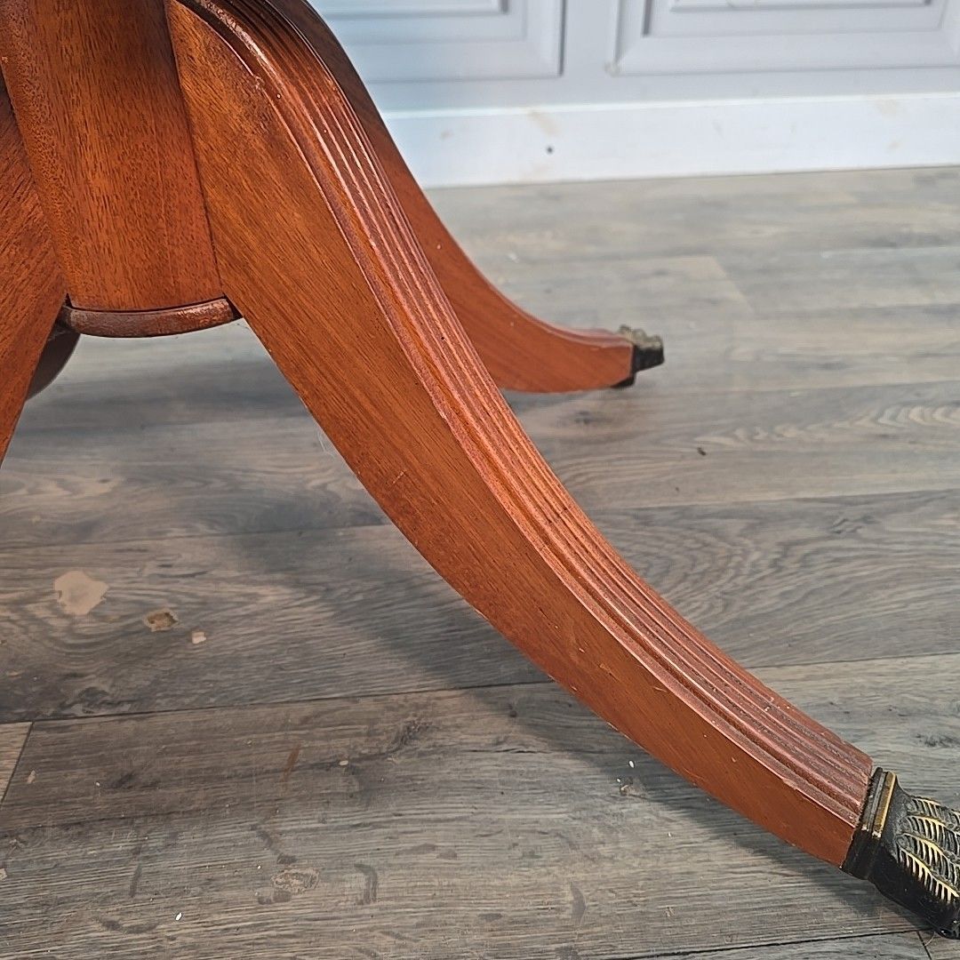 Furniture Vintage Oval Coffee Table Inlaid Top Mahogany Veneer Centre Side Antique Style photo