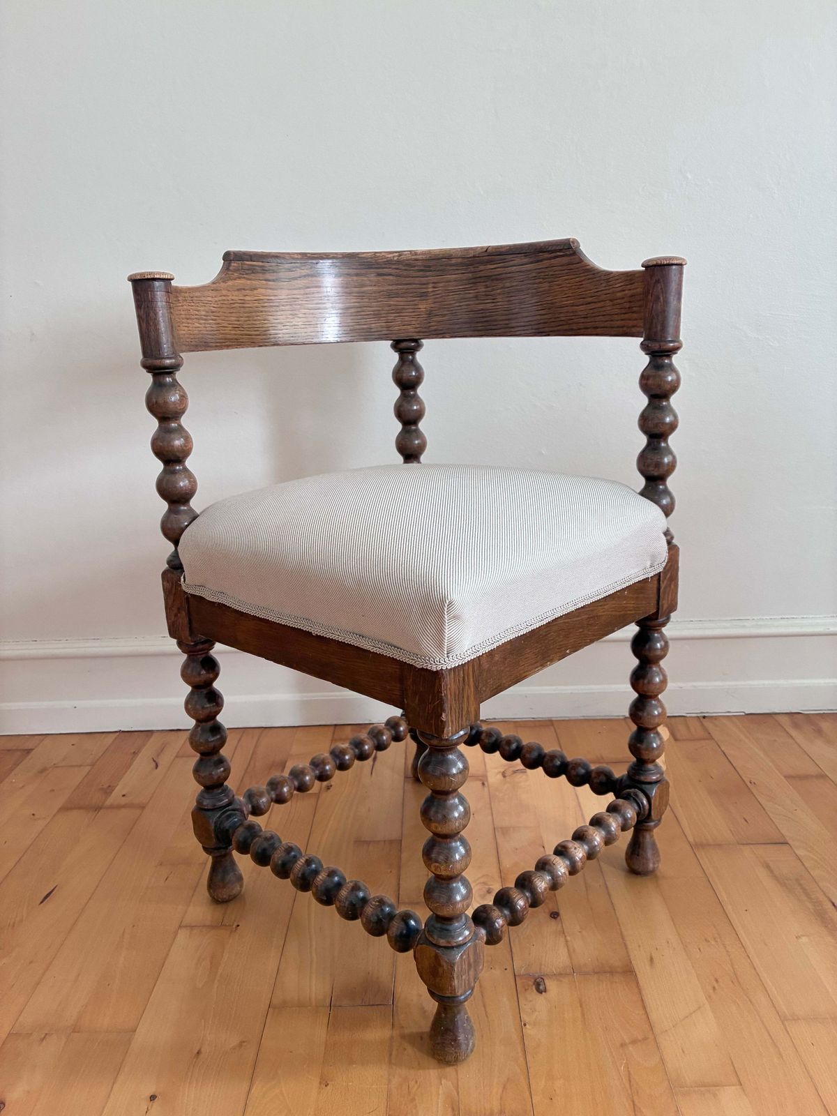 photo furniture Pair Of Antique Edwardian Bobbin Corner Chairs, English 1900