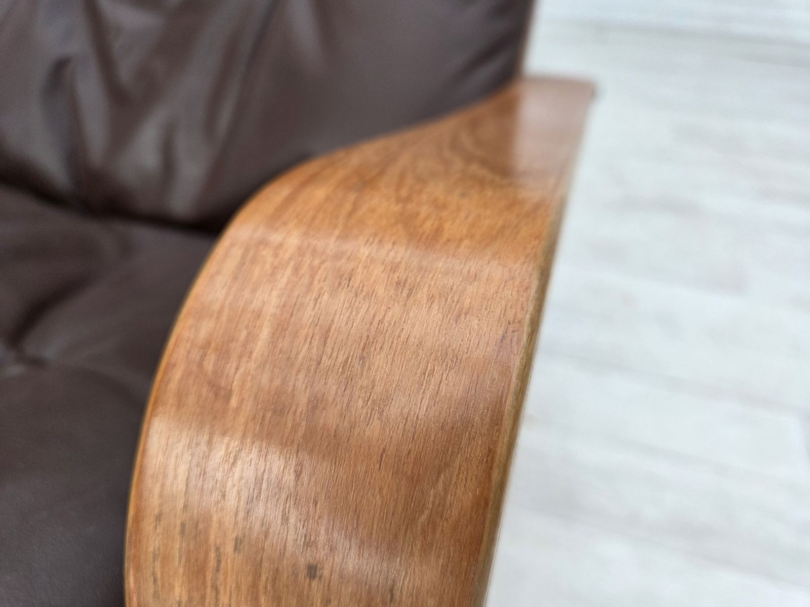 photo furniture Jaren 1970, Deense Fauteuil Van Komfort, Meubeleer, Canvas, Gebogen Hout.