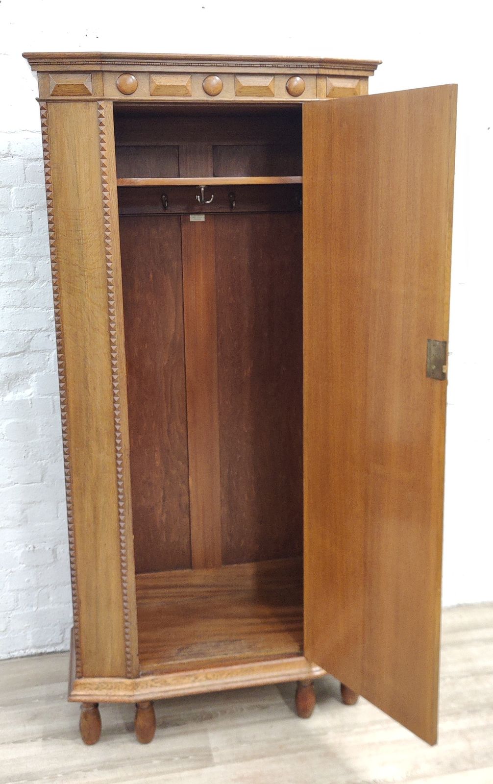 Early 20th Century Oak Hall Cupboard Single Wardrobe By Galloway And Sykes photo Furniture