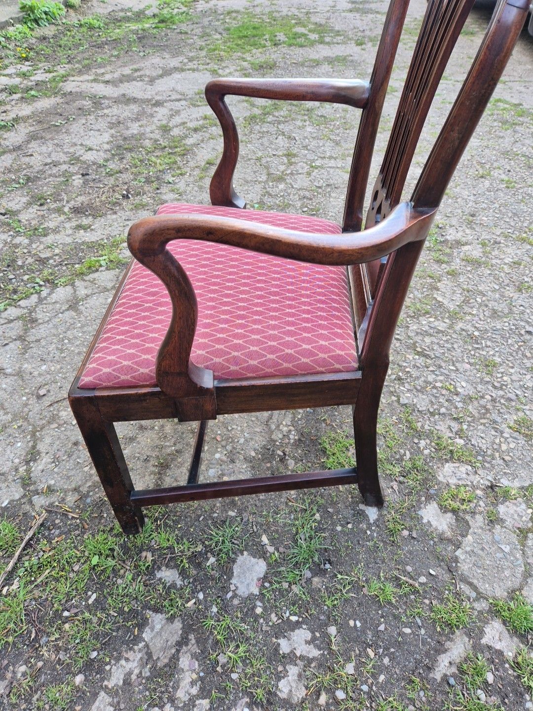photo furniture Hepplewhite Style Mahogany Elbow/Arm Chair,Wheatsheaf Carved Splat.