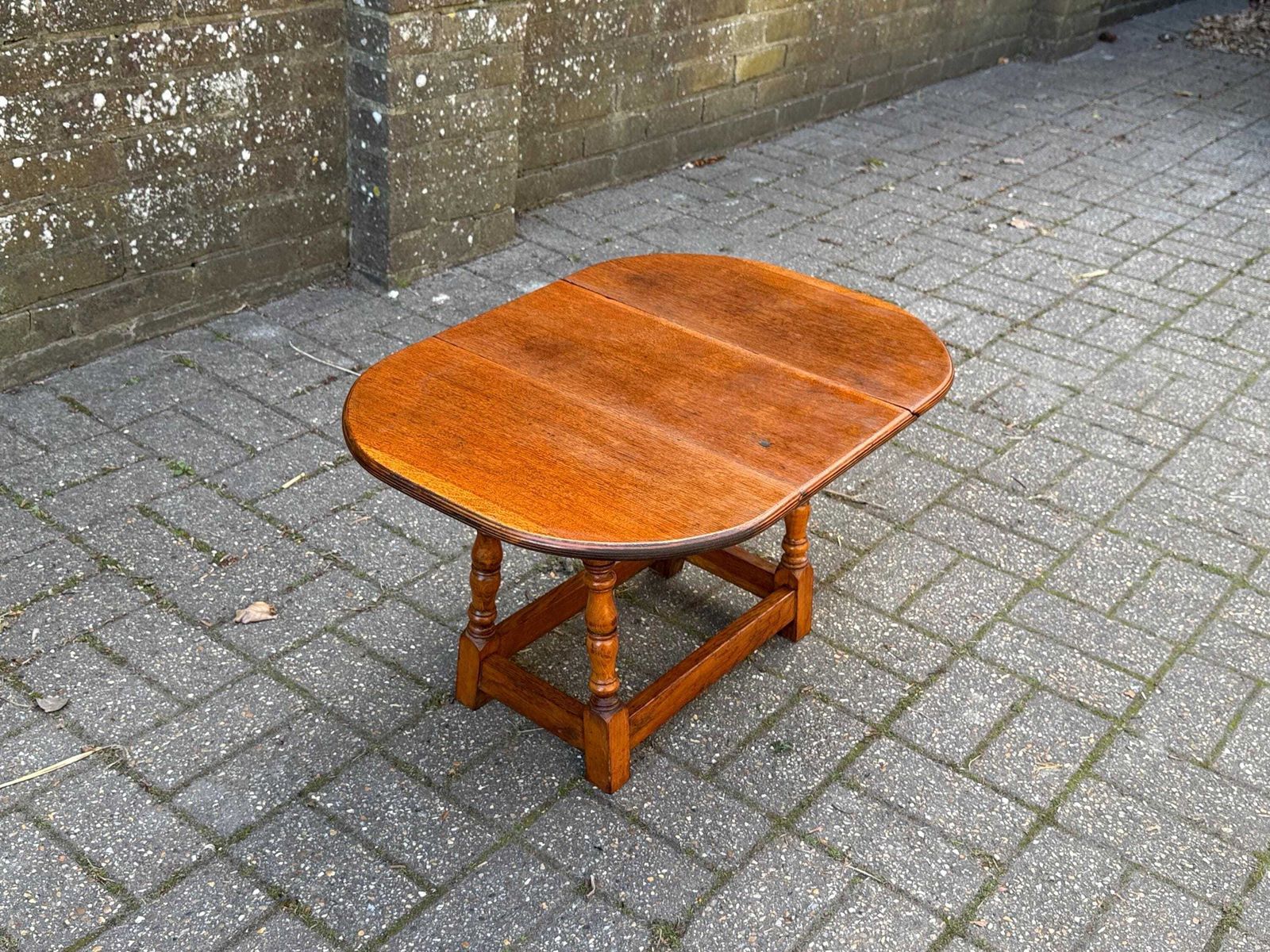 Vintage Oak Drop Leaf Table With Inlaid Edge Detail Turned Legs Farmhouse Style photo Furniture