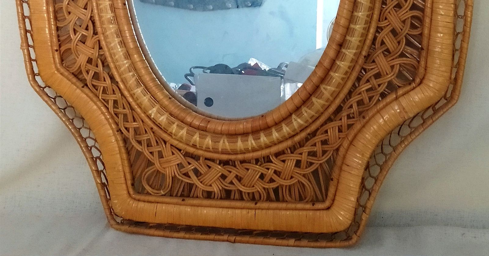 Miroir mural sculptural mid-century en rotin photo for sale