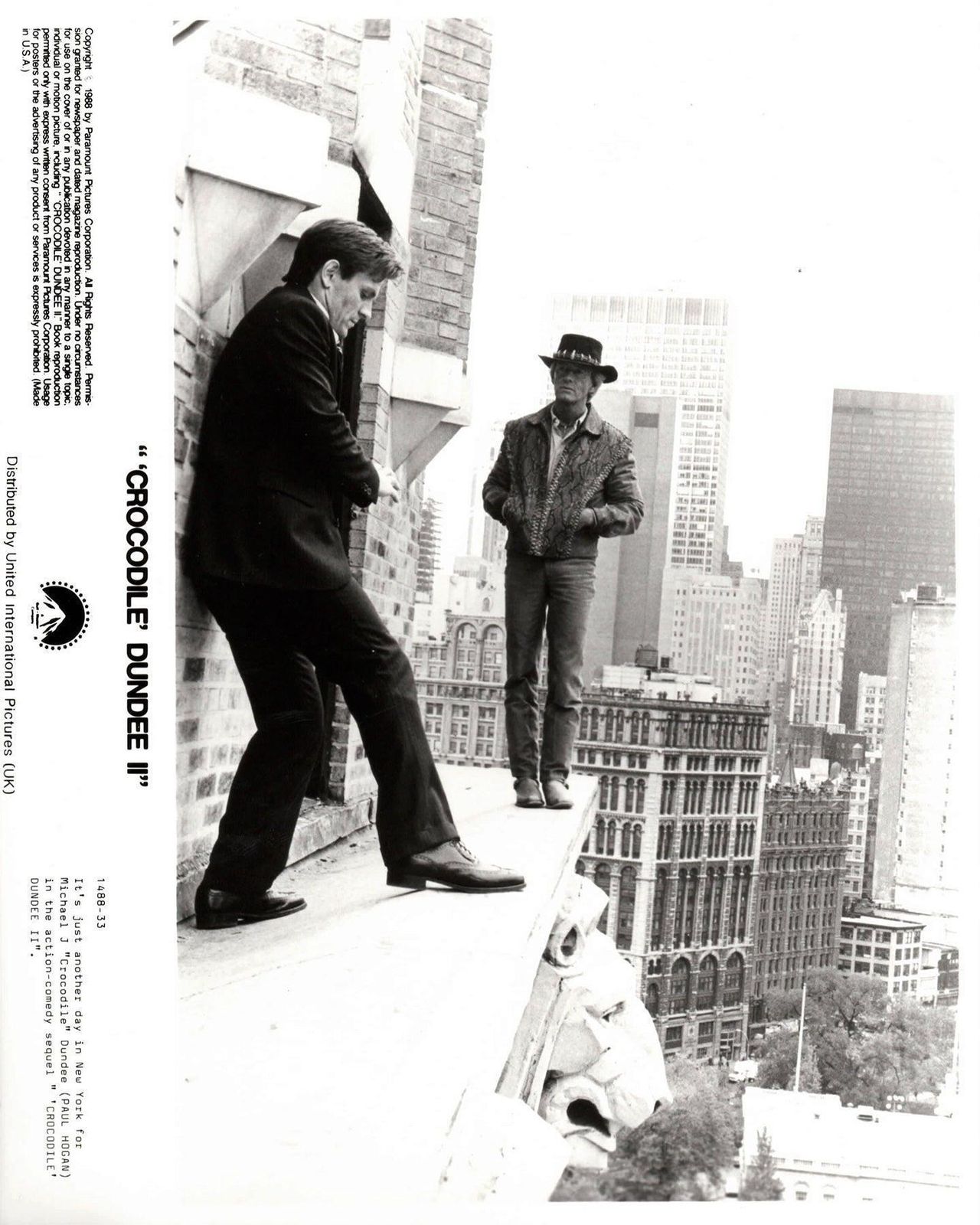 Crocodile Dundee 2 1988 Publiciteitsfilmfoto Ingelijst photo vinterior