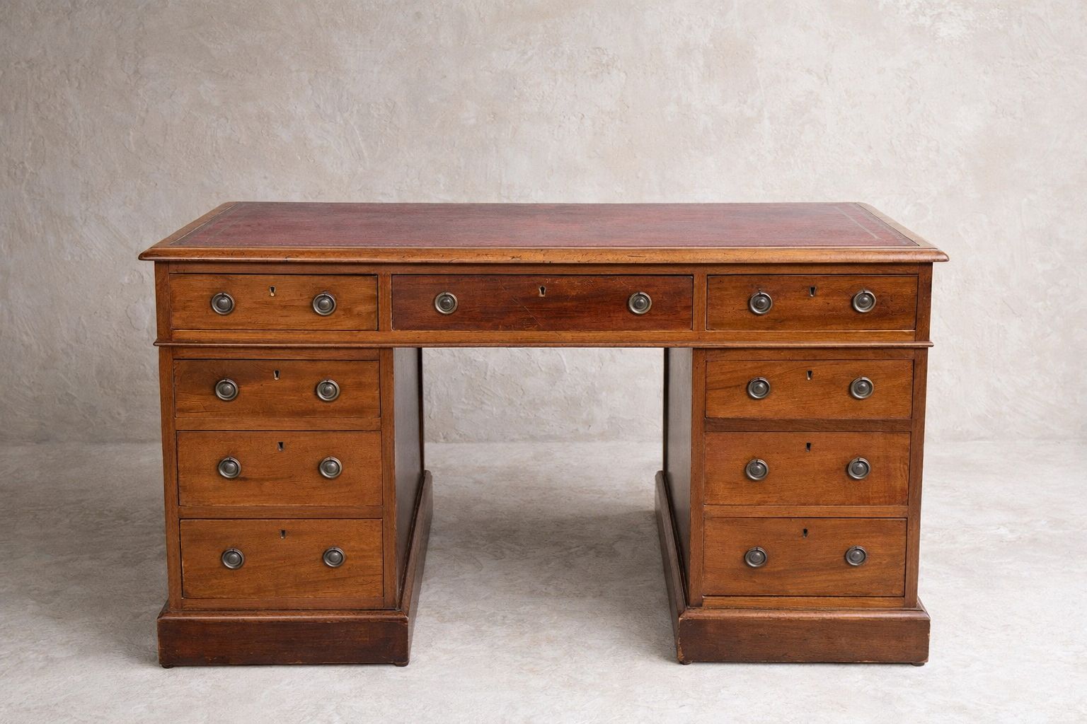 Late Victorian Mahogany Pedestal Desk With Original Leather Top