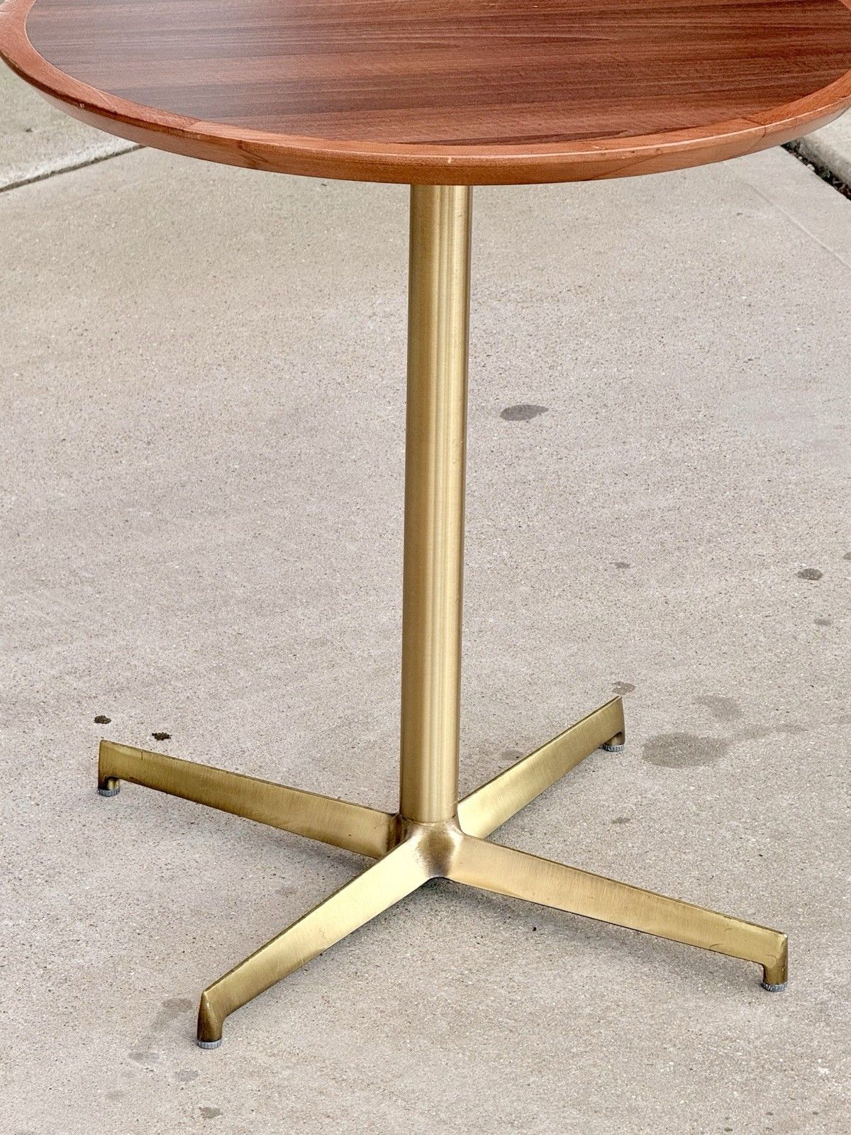 Pedrali Italy Modern Side Table Mahogany Finish & Antique Brass 4 Star Base photo vintage