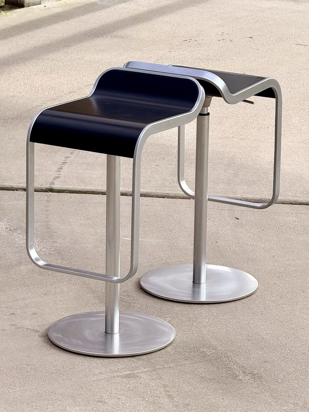 Shin & Tomoko Azumi For Lapalma, Height Adjustable Bar Stools photo for sale