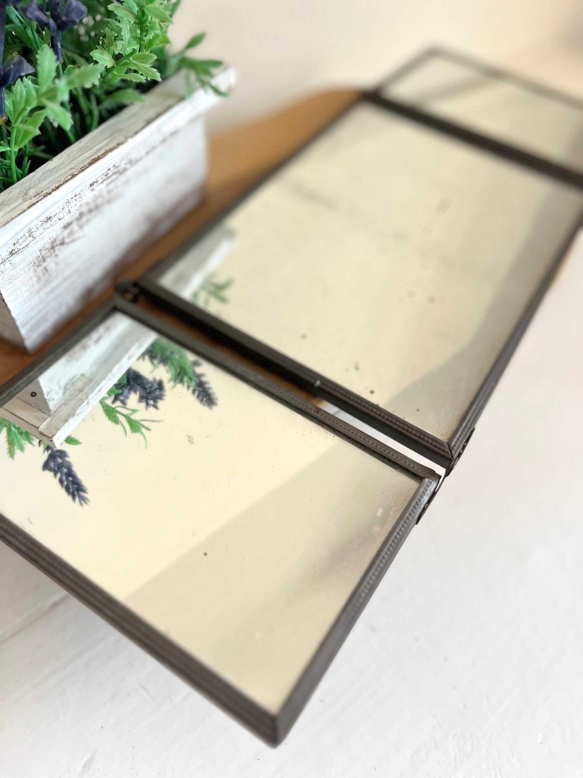 Miroir triptyque d'époque, scènes de village et de campagne françaises, miroir de barbier photo Décoration