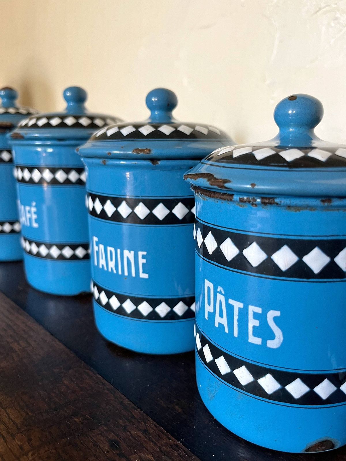 6 boîtes de cuisine d'époque en émail français, Duco Bgb photo furniture