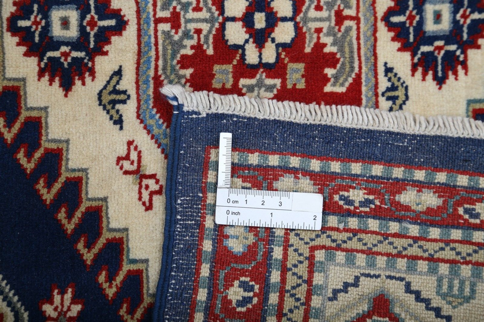 Tapis d'appoint turc noué à la main, 133 x 178 cm. Revêtement de sol en laine photo buy