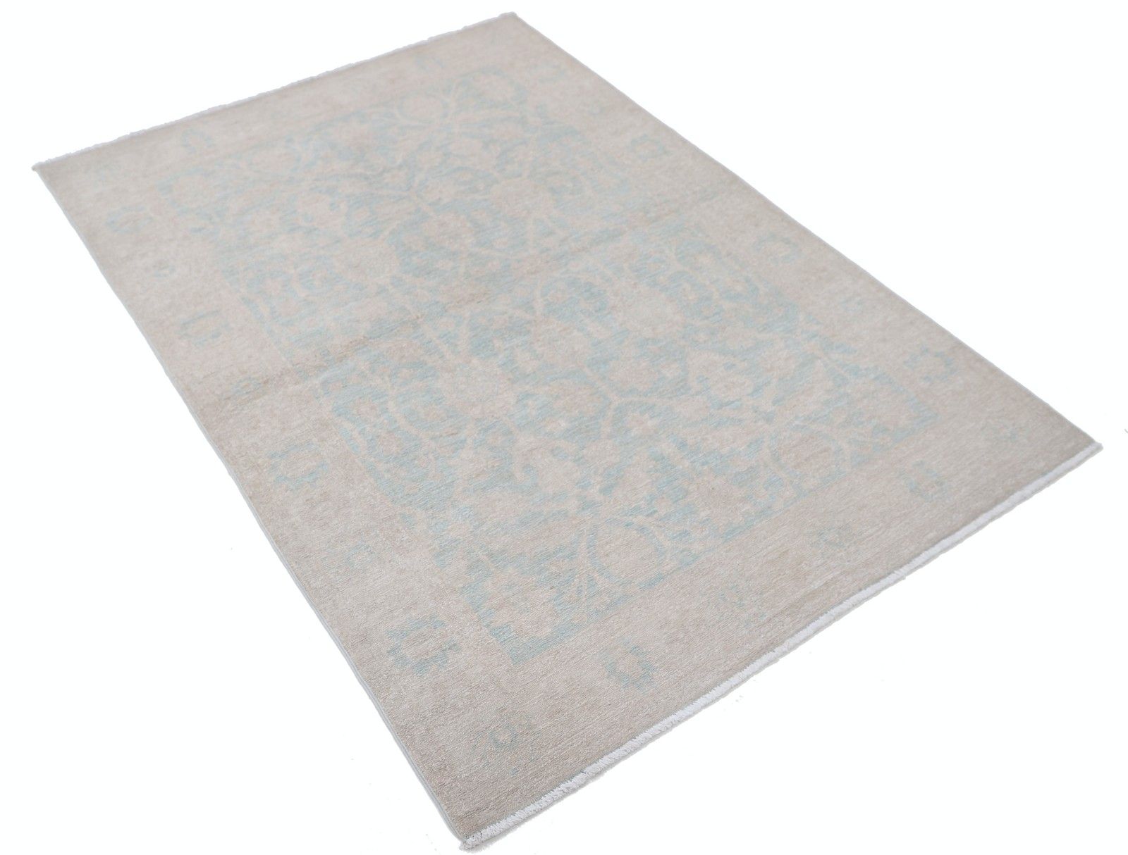 Tapis noué à la main ivoire et bleu clair, 120 x 171 cm, style Oushak turc photo furniture