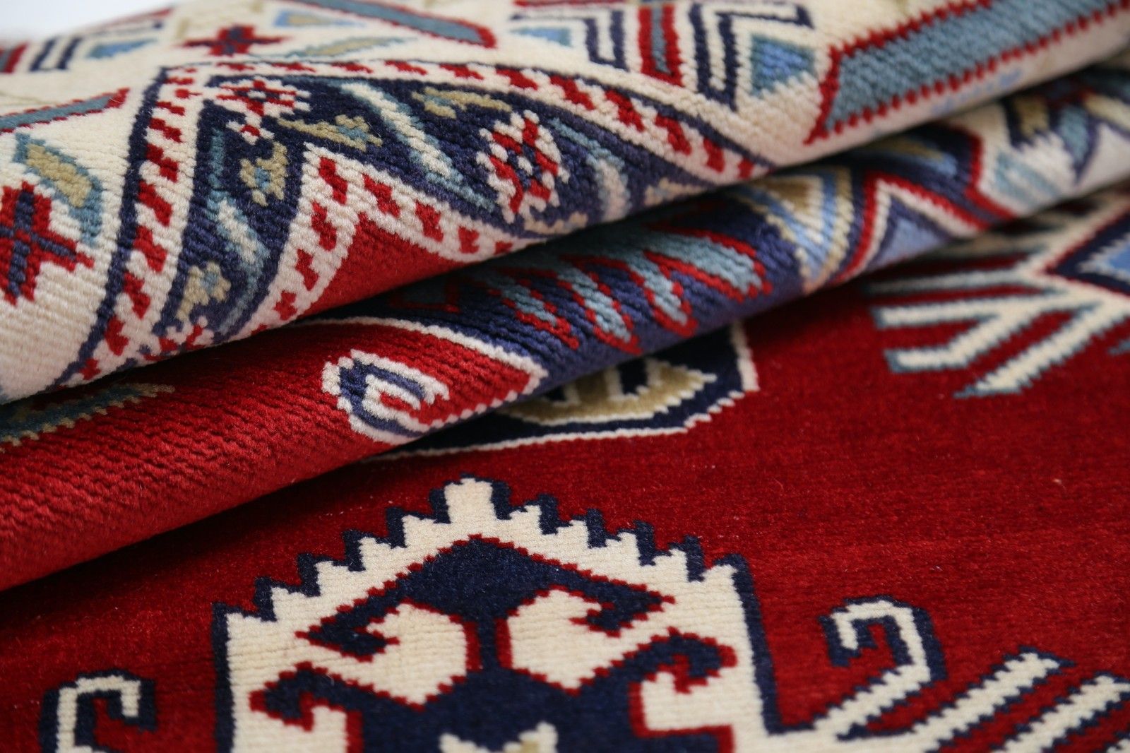 Tapis d'appoint turc noué à la main en laine, 97 x 155 cm. Tapis tribal rouge pour décoration intérieure photo vinterior
