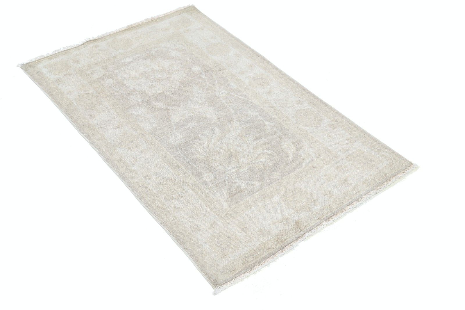 2,7x4,2 ft traditioneel handgeknoopt beige accentkleed voor slaapkamer en entree photo furniture