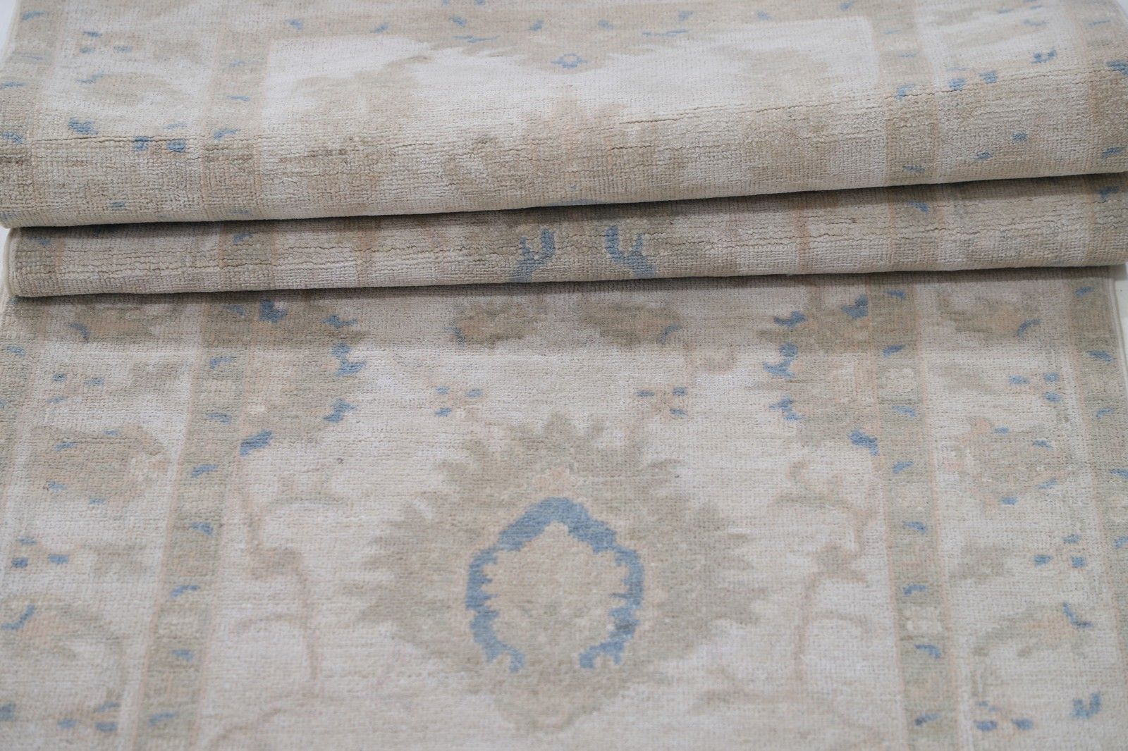 2.5x9.6 Ft Hand Knotted Floral Wool Runner Rug. Muted Tone Hallway, Corridor Rug photo Textiles