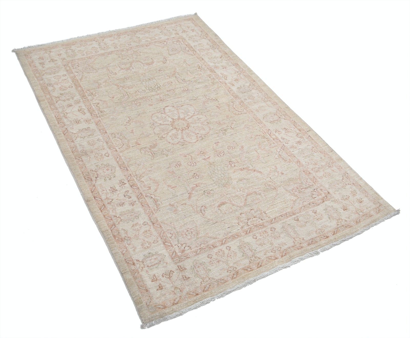 3,2x5 Ft Traditioneel Handgeknoopt Accentkleed. Bloemen Wollen Vloerkleed in Zachte Tinten photo furniture