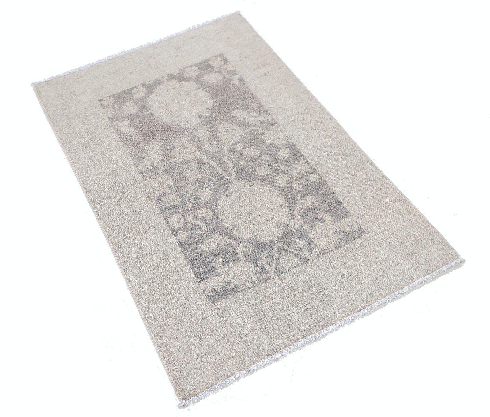 Tapis d'appoint Oushak traditionnel, 80 x 120 cm. Tapis noué à la main aux tons sourds. 100 % laine photo furniture