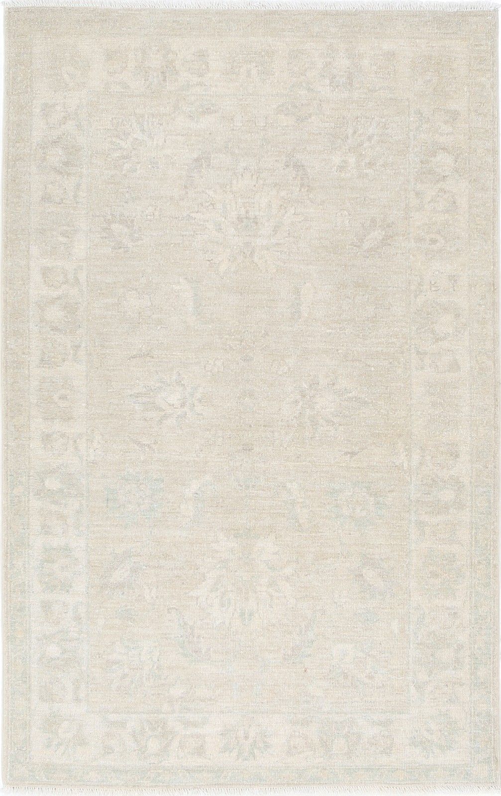 3x5 Ft Traditional Hand Knotted Accent Rug. Floral Wool Area Rug In Soft Tones