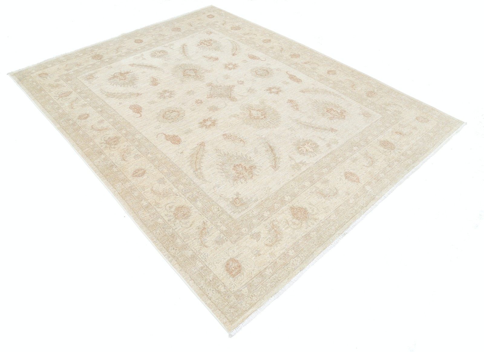 Tapis Oushak beige fait main 6,6 x 8 ft, motif floral sur toute la surface. 100 % laine photo furniture