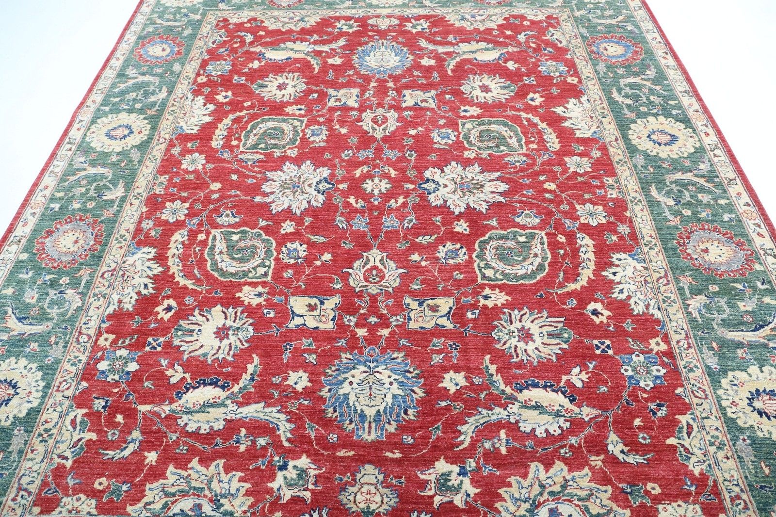 Tapis de sol artisanal à motifs floraux, 8'3" x 9'7", en rouge et vert, Oushak turc en laine photo 3908.0