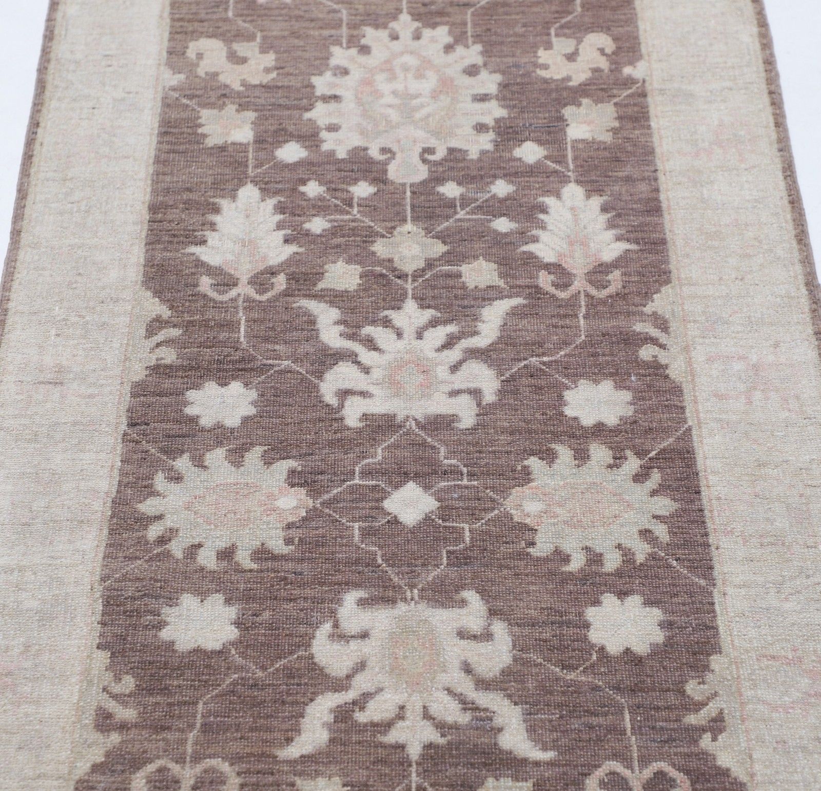 Tapis de couloir fleuri 0,80 x 2,45 m. Tapis de cuisine. Tapis de corridor noué à la main photo for sale