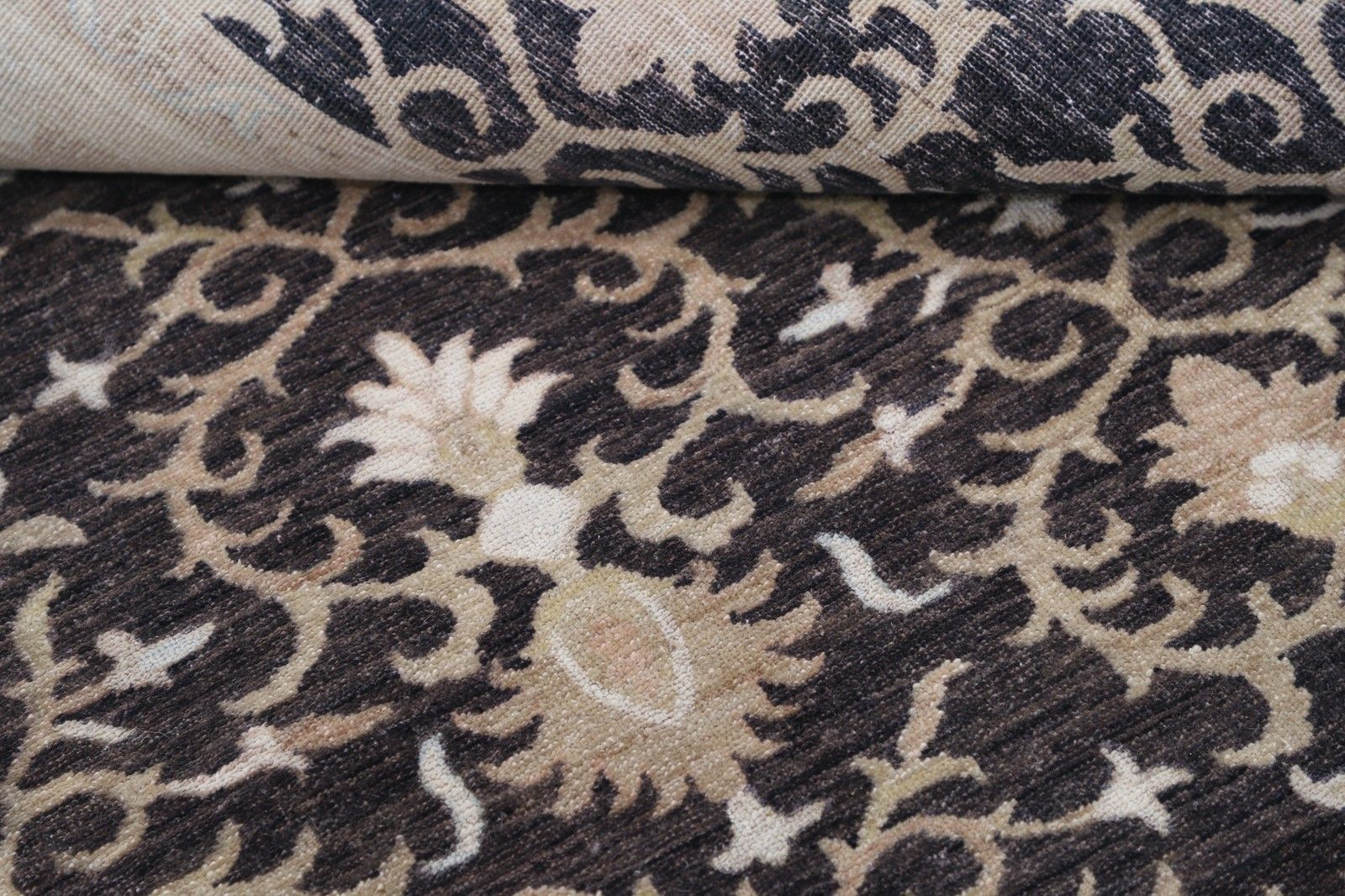 Tapis turc noué à la main, motif floral, en brun et beige, 171 x 237 cm. 100 % laine photo 2139.0
