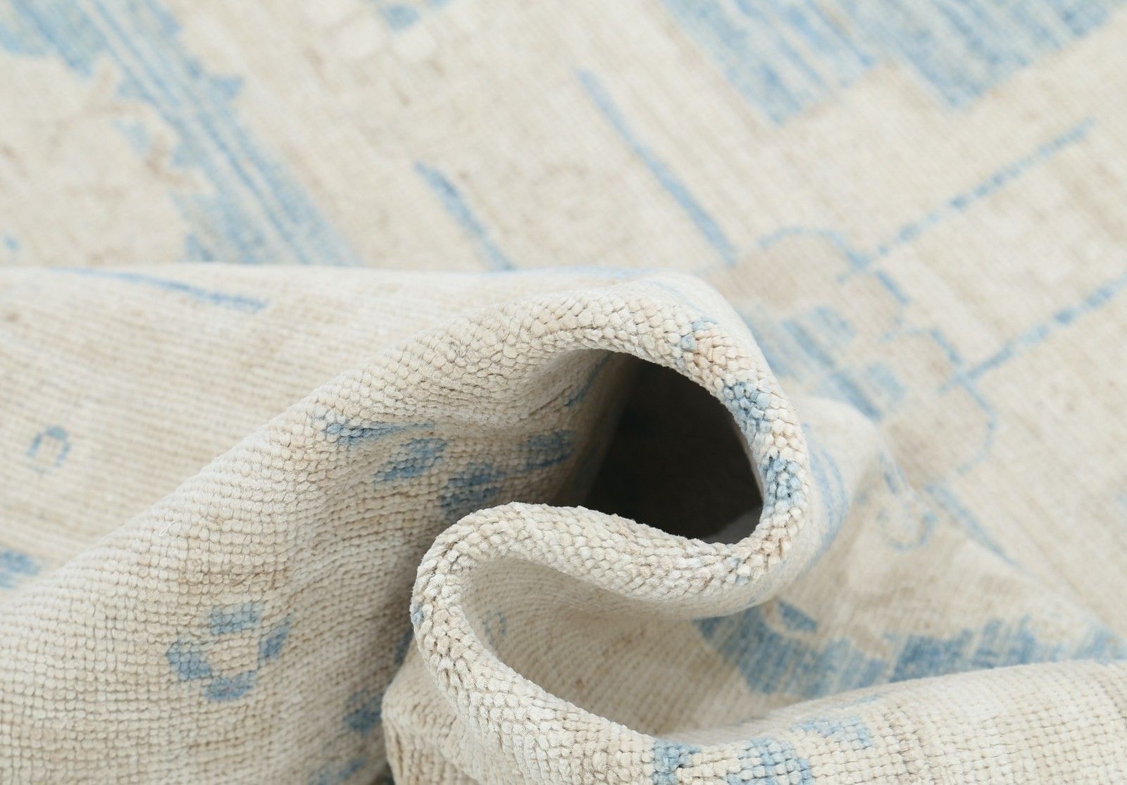 8x9.8 Ft Handknotted Light Blue And Ivory Rug. Traditional Floral Pattern Carpet photo vinterior
