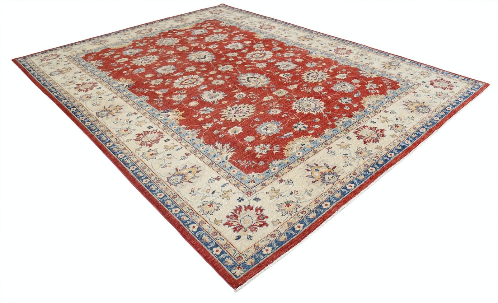 Tapis à motifs floraux noué à la main, 274 x 356 cm, fond rouge et bordure beige. photo for sale