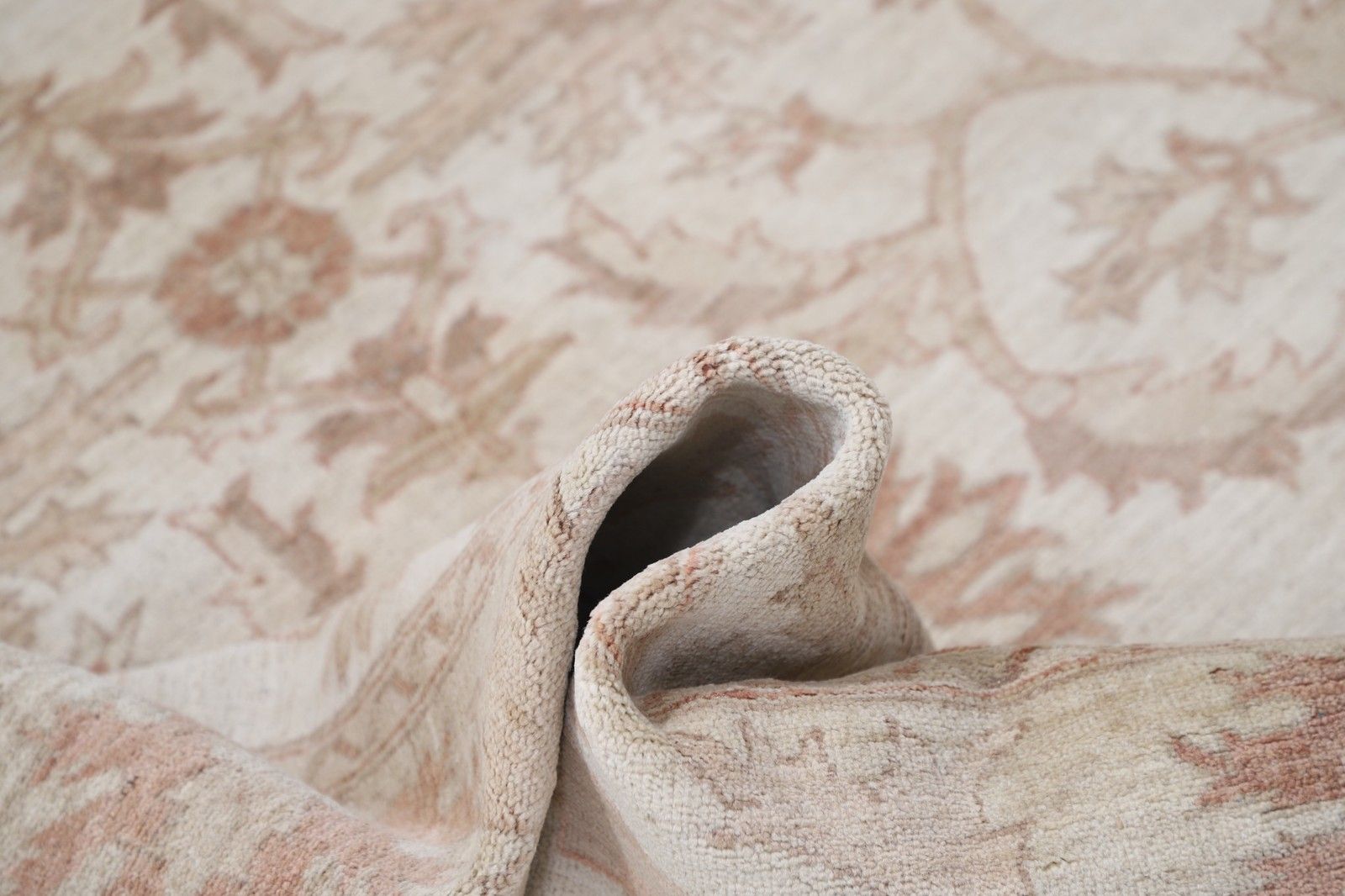 5x7 Ft Beige Hand Knotted Wool Area Rug For Living Room, Dining Room And Bedroom photo vinterior