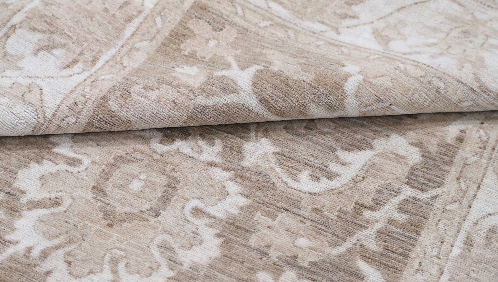 Tapis de couloir fait main 4 x 14,4 pi. Tapis de couloir. Tapis de cuisine fleuri photo Textiles