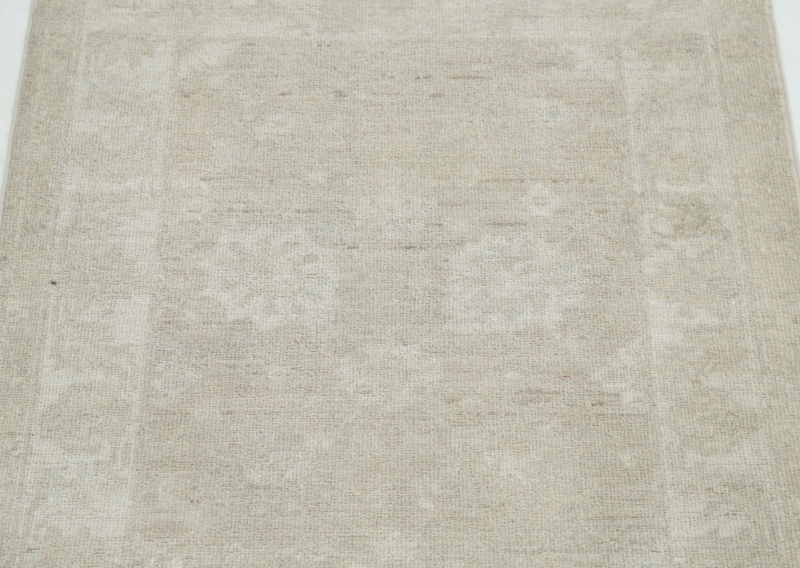 Tapis d'accent noué à la main, beige, 72 x 84 cm, pour entrée et cuisine. 100 % laine photo 370.0