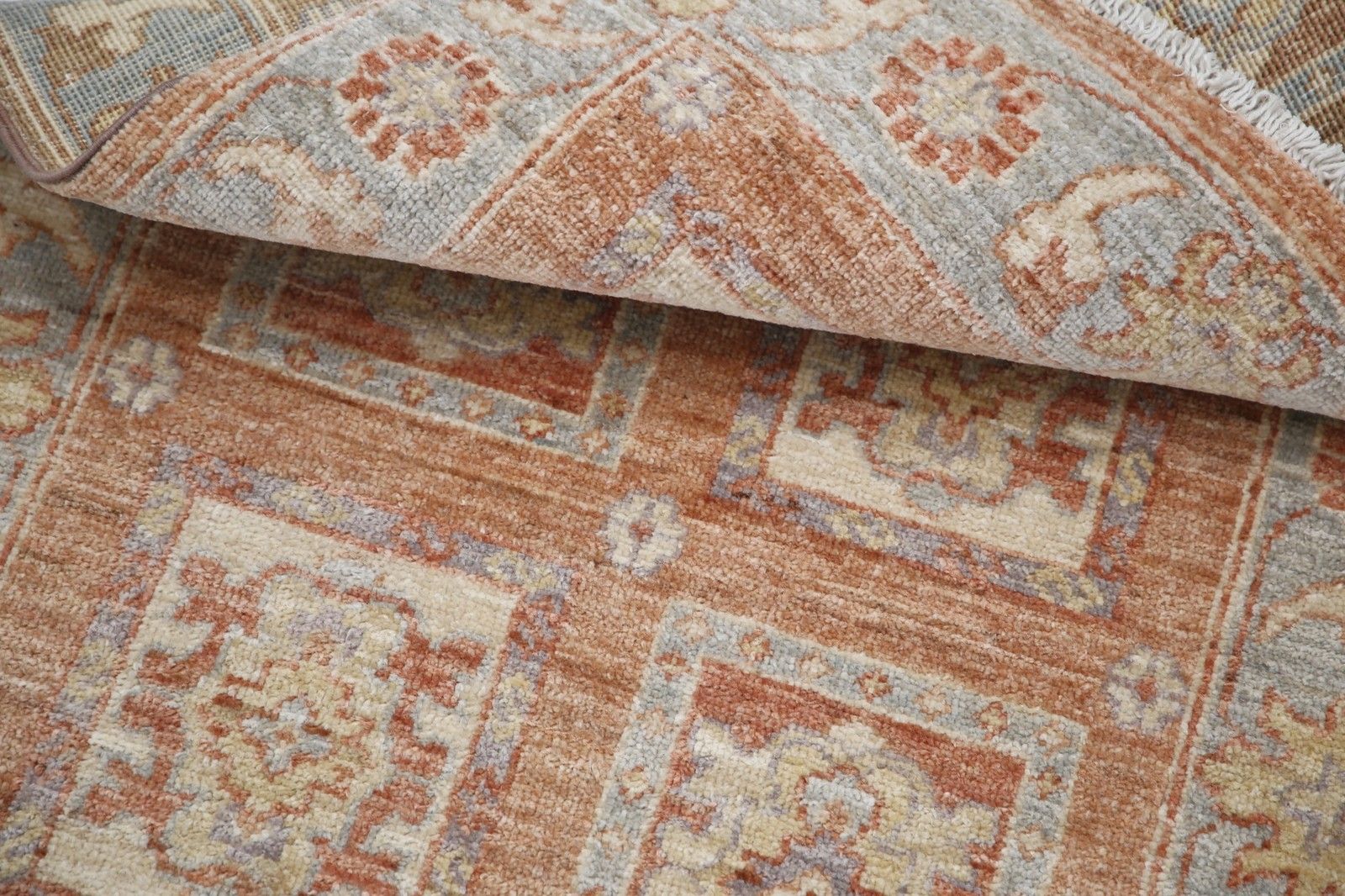 Tapis en laine turc noué à la main, rouge, beige, bleu clair et ivoire, 64 x 100 cm photo vinterior