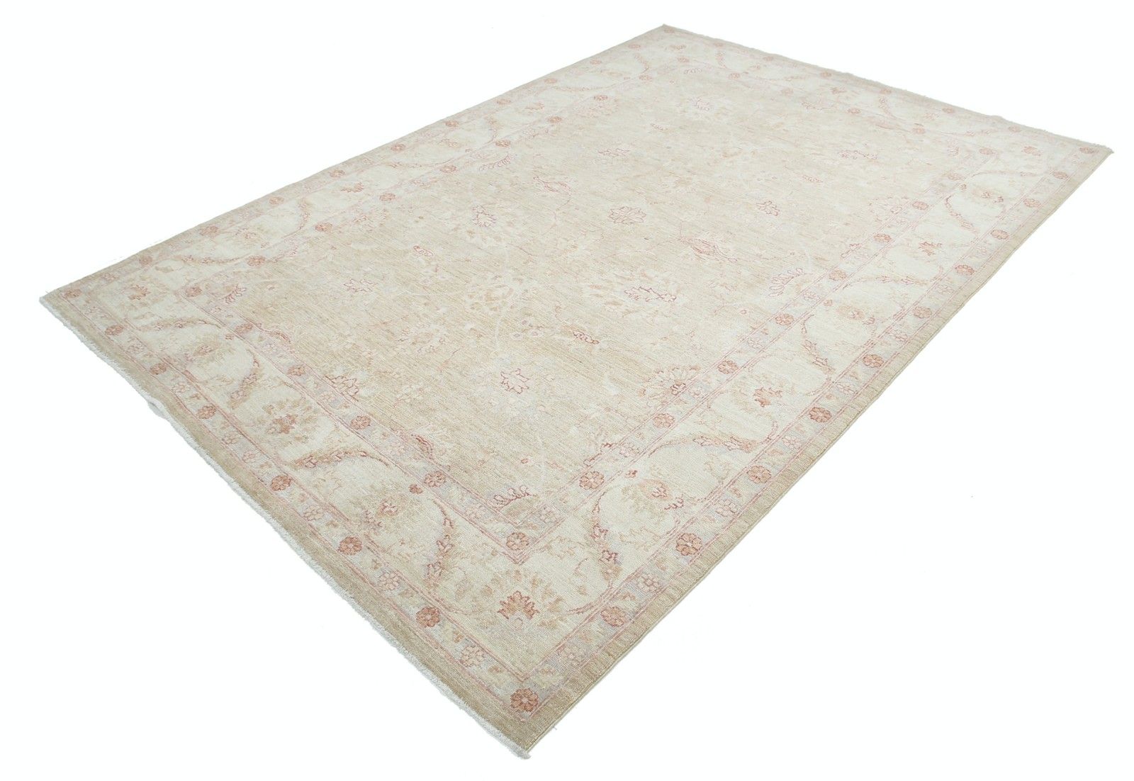 Tapis noué à la main 190 x 262 cm. Tapis décoratif pour chambre et salle à manger photo for sale