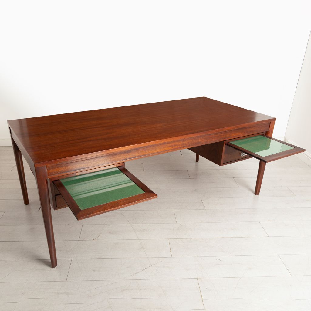 Diplomat Desk In Mahogany By Finn Juhl For France & Son / Cado, Denmark C.1965 photo for sale