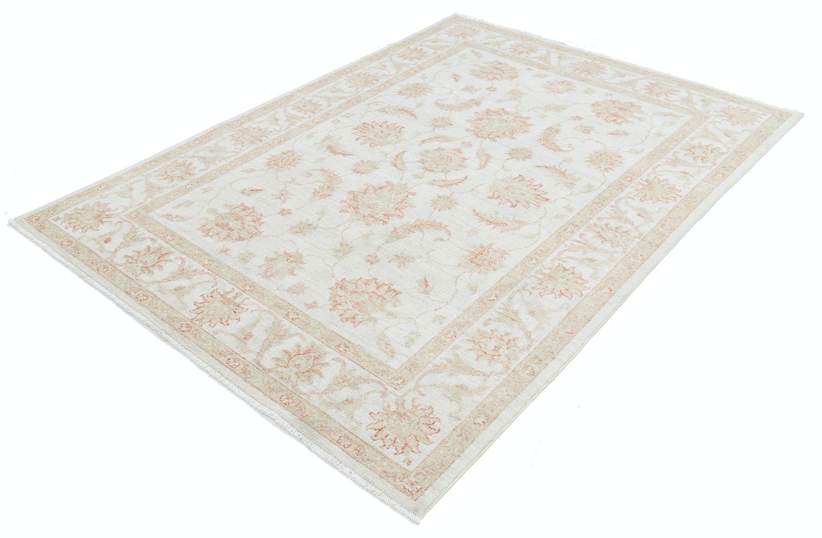 Tapis Oushak en laine beige noué à la main, motif floral, 170 x 235 cm photo for sale