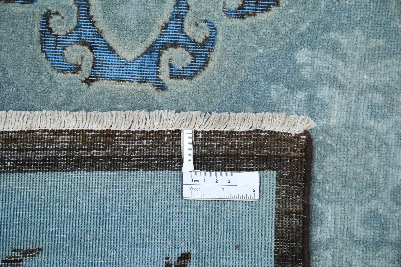 6,2 x 8,6 ft handgeknoopt lichtblauw en marineblauw vloerkleed, klaverblad medaillondesign photo for sale