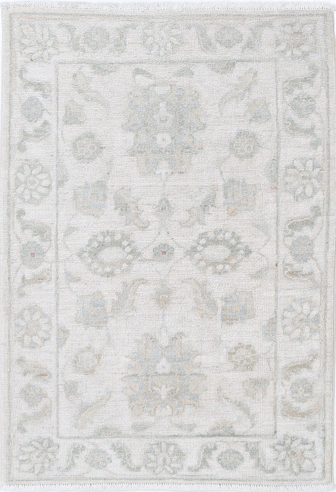 2.2x3 Ft Hand Knotted Beige & Light Blue Accent Rug With Floral Medallion Design
