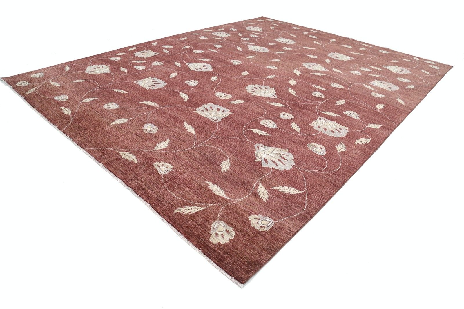 Tapis en laine noué à la main, rouge et beige, grand format 12 x 16 pi. Motif floral et arabesques végétales photo for sale
