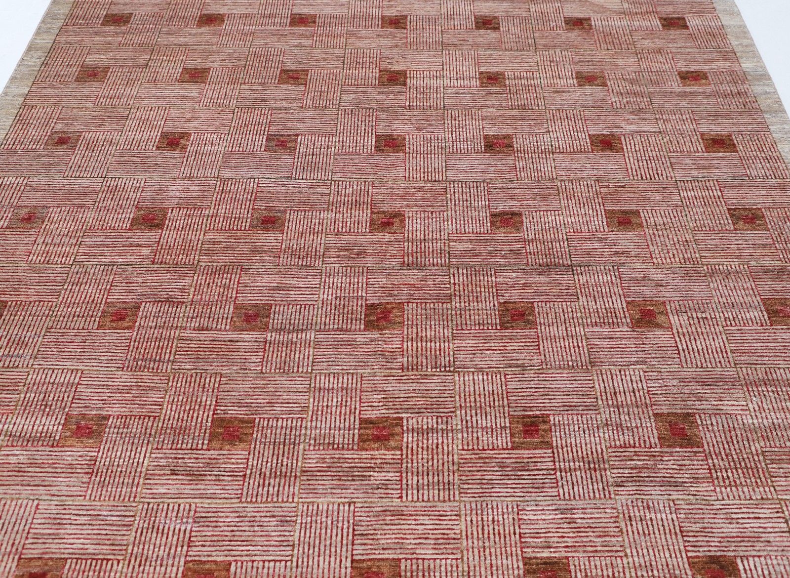 Tapis en laine noué à la main, beige et rouge, motif géométrique tissé, 2 x 3 m (6,5 x 10 pi) photo for sale