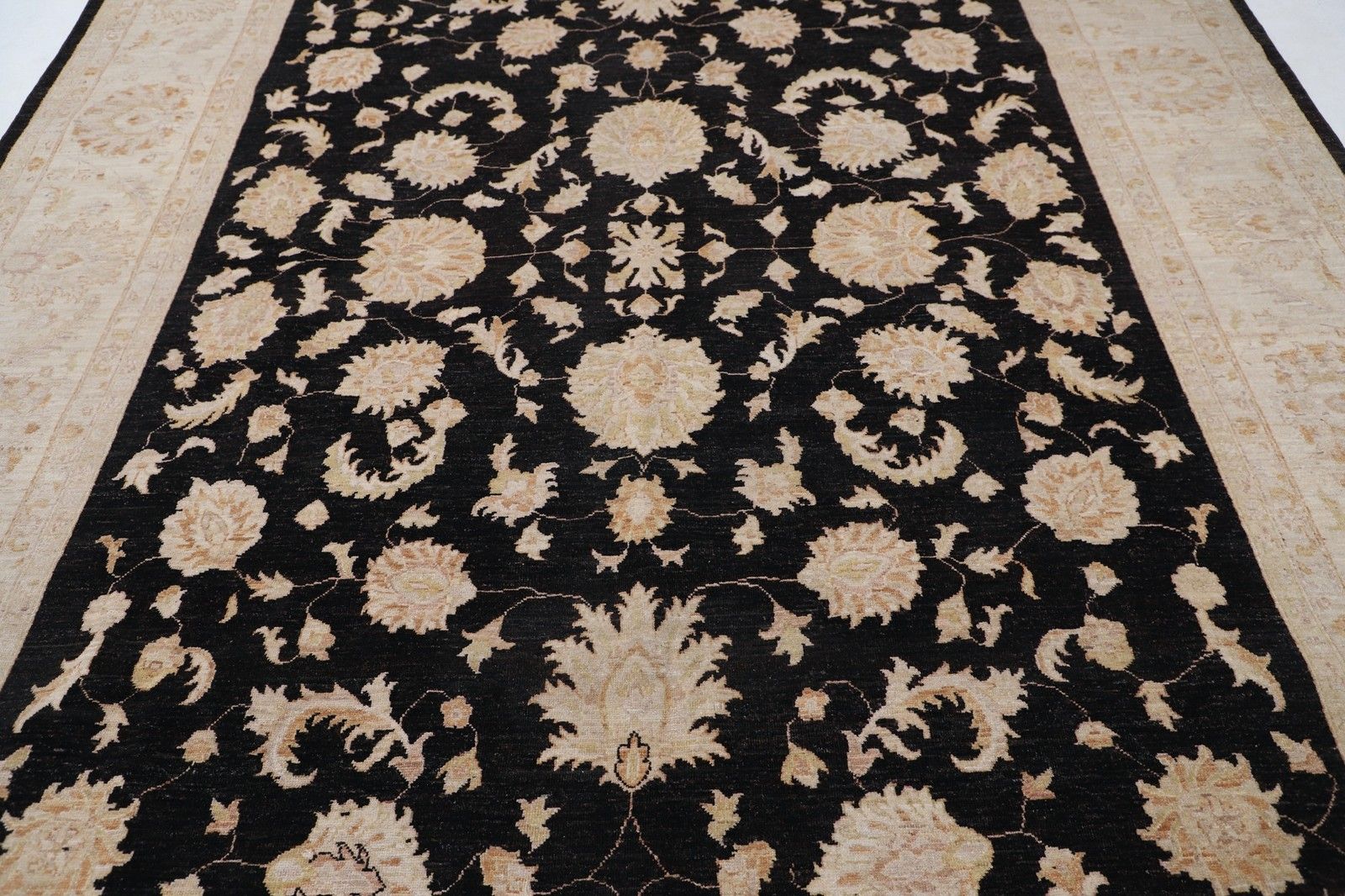 8.7x11.4 Ft Hand Knotted Floral Oushak Wool Large Area Rug In Black And Beige photo for sale