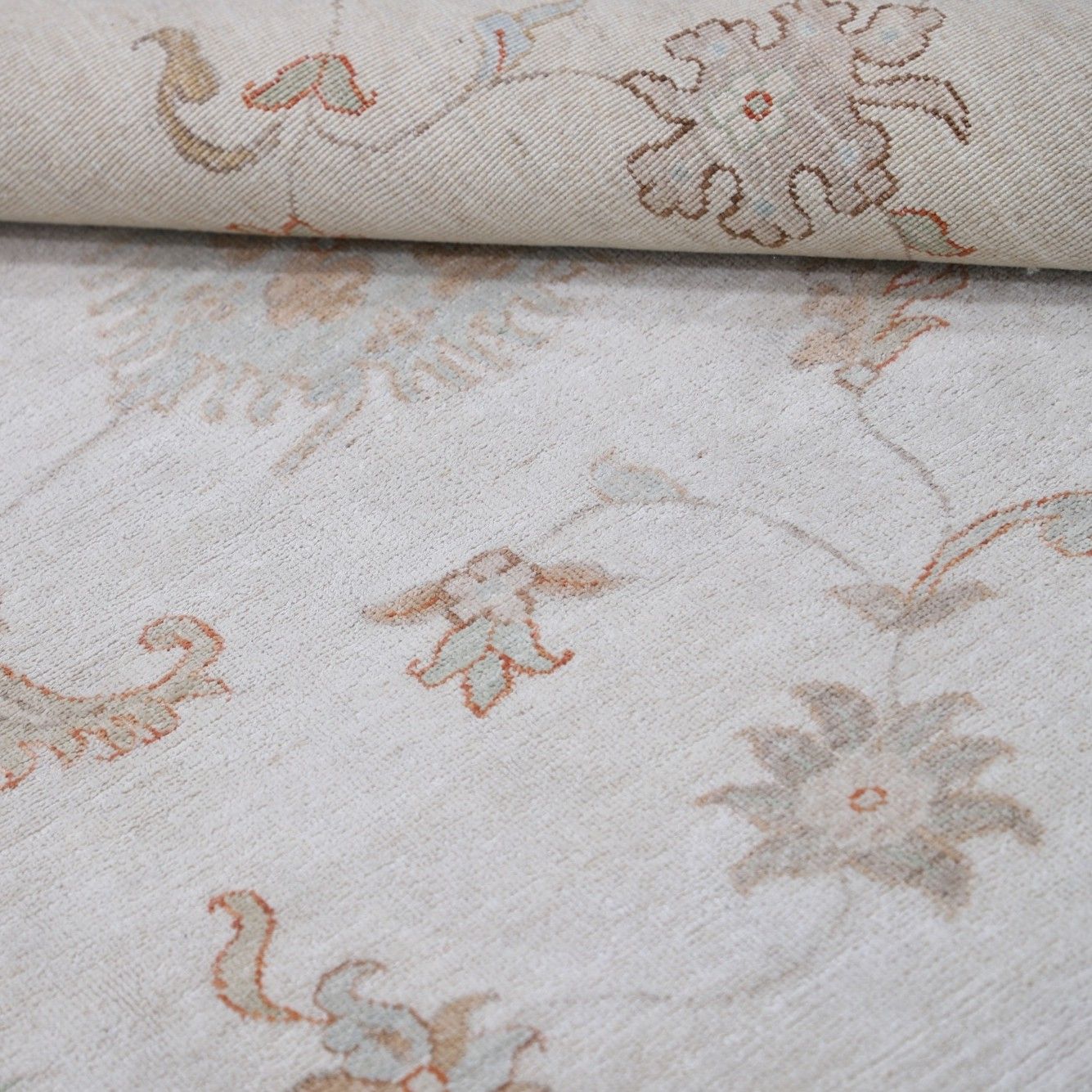 Tapis traditionnel noué à la main, beige à motif floral, 2,04 x 2,88 m photo buy