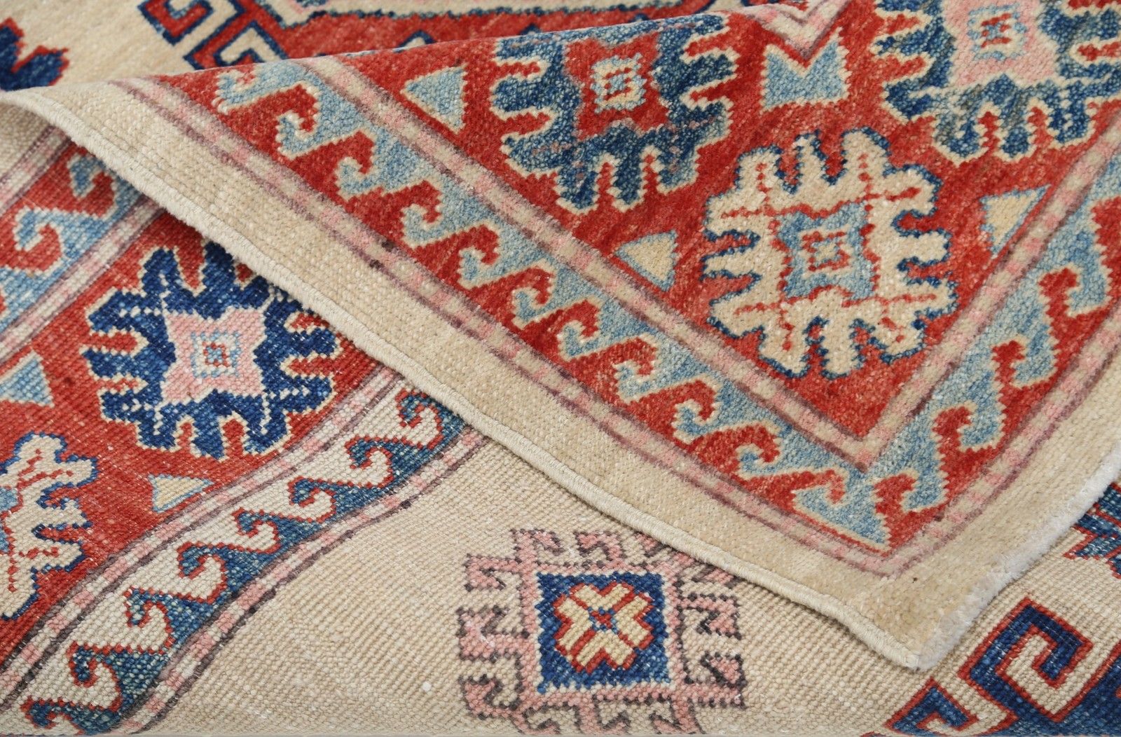 5x6,2 ft handgeknoopt vloerkleed in beige, rood en blauw. Tribal medallion accent rug photo buy