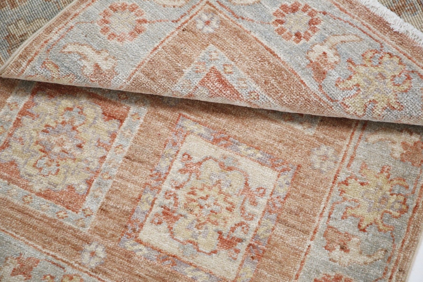 Tapis d'appoint turc noué à la main en laine, 67 x 94 cm, pour intérieurs traditionnels photo vinterior