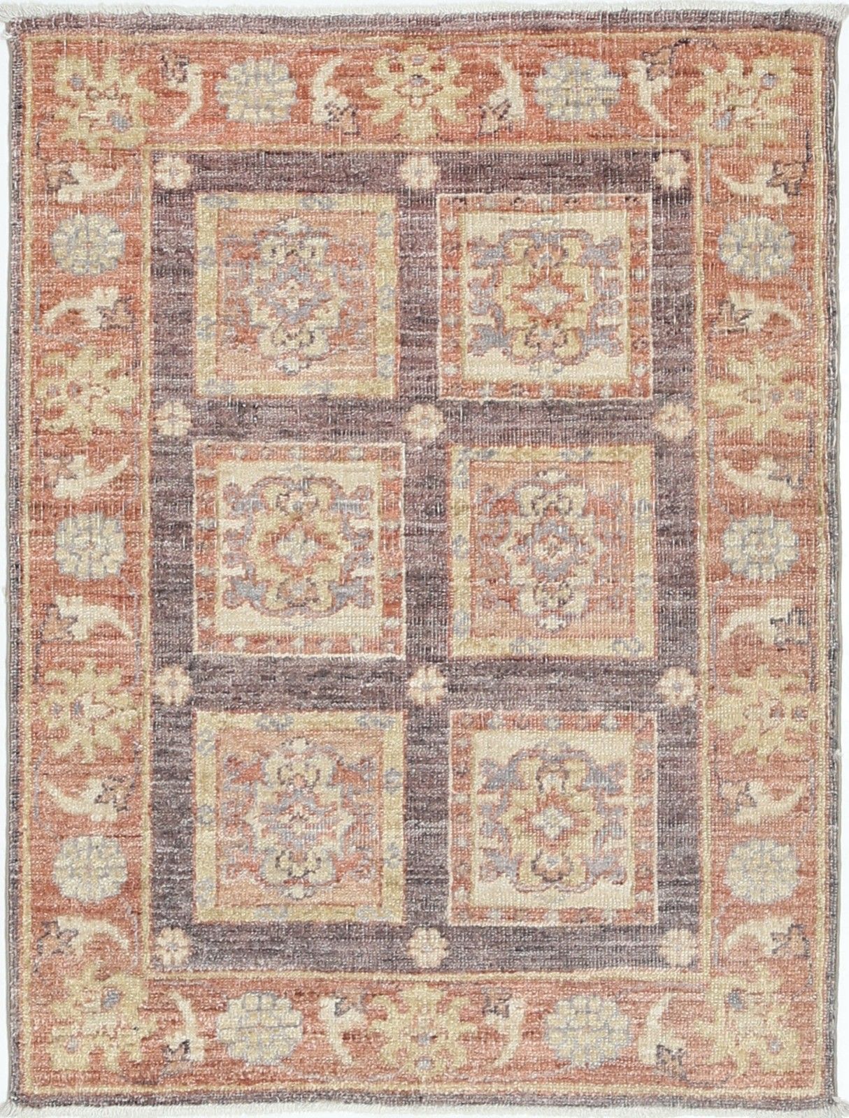 Tapis artisanal 0,67 x 0,84 m, rouille, brun et or. Tapis d'accent à motif géométrique floral