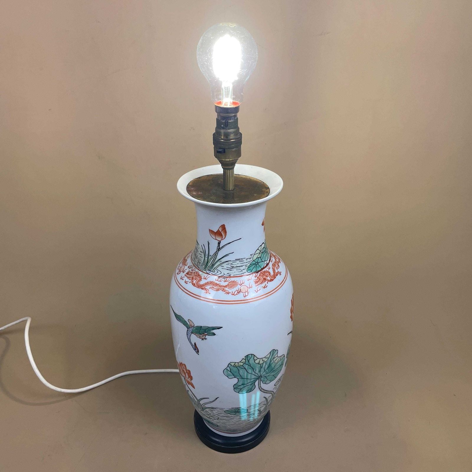 Lighting Large Oriental Ceramic Lamp Light Bedside Table Hand Painted Floral Design Pattern Wood Base Chinese Vase White Antique Brass Vintage Green photo